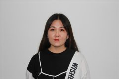 王 娟(英语老师)